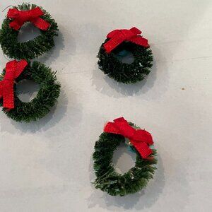 Miniature Dollhouse Lot of 4 Christmas Wreaths with Bow Handmade